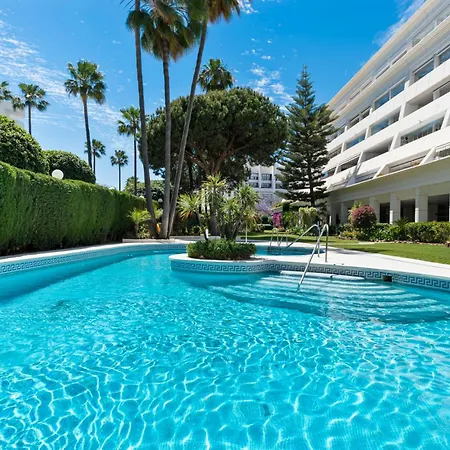 Apartament Sea View 2-bedroom With Pool