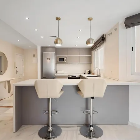 Sea View 2-bedroom With Pool * Marbella