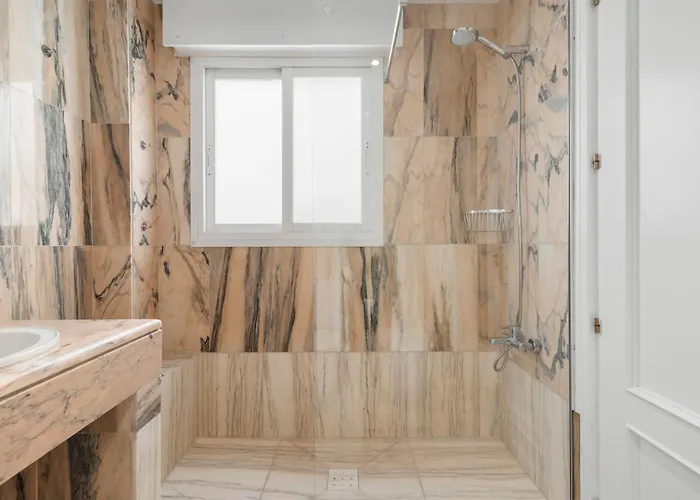 Sea View 2-bedroom With Pool Apartment Marbella