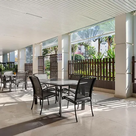 Sea View 2-bedroom With Pool Lejlighed Marbella