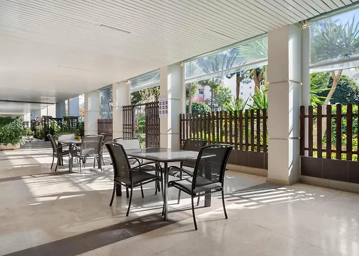Sea View 2-bedroom With Pool Διαμέρισμα Μαρμπέλλα